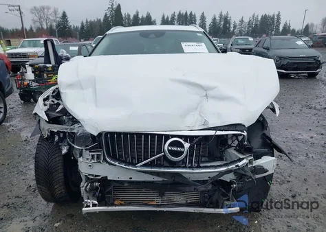 2018 Volvo Xc60 T5 Inscription из США, поврежденный, VIN YV4102RL0J1046336